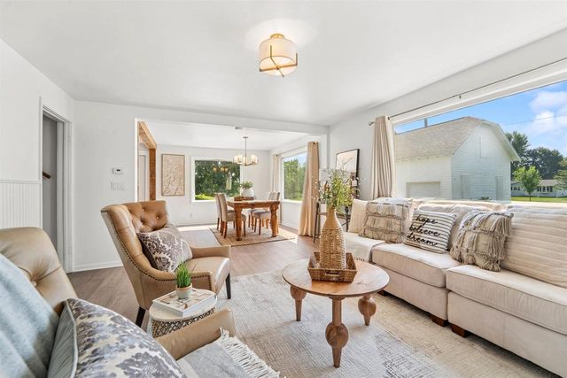 N3306 COUNTY ROAD EE, Appleton, WI 54913