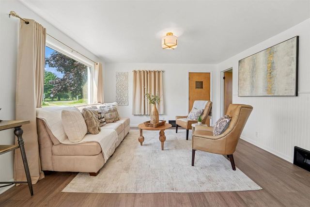 N3306 COUNTY ROAD EE, Appleton, WI 54913