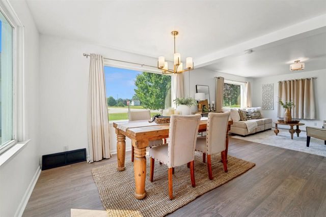 N3306 COUNTY ROAD EE, Appleton, WI 54913