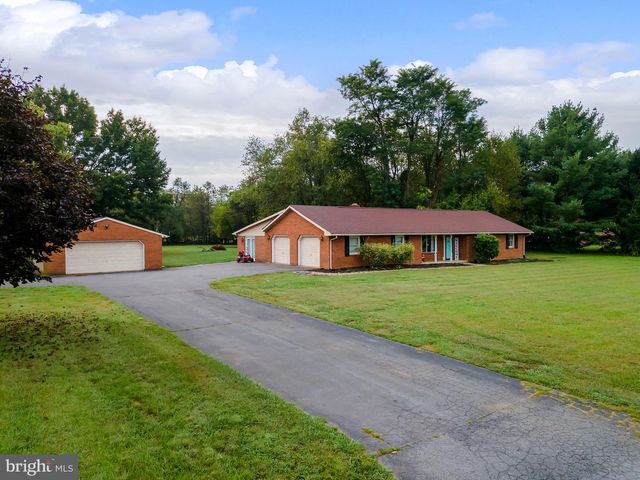 1414 KITCHENS ORCHARD, Falling Waters, WV 25419
