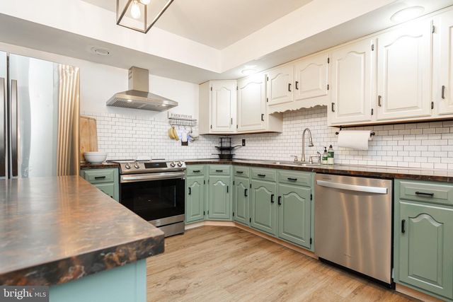 1414 KITCHENS ORCHARD, Falling Waters, WV 25419