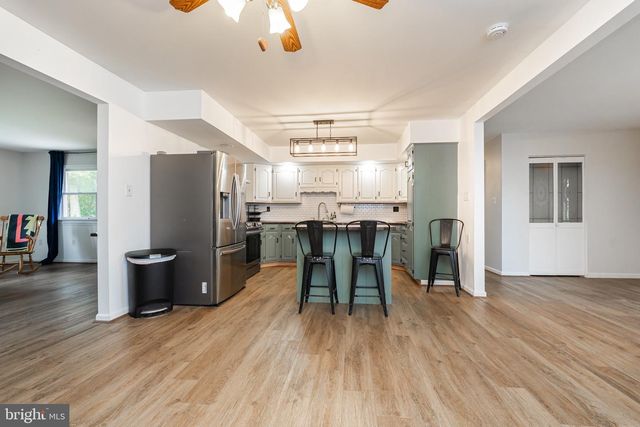 1414 KITCHENS ORCHARD, Falling Waters, WV 25419