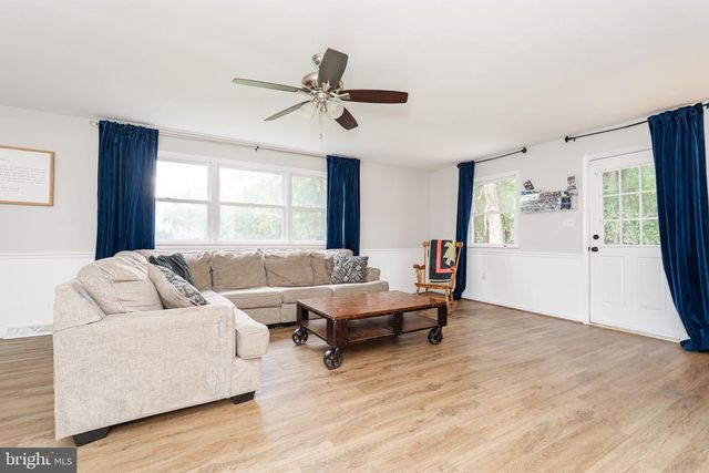 1414 KITCHENS ORCHARD, Falling Waters, WV 25419