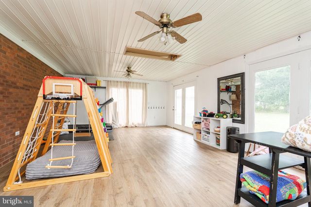 1414 KITCHENS ORCHARD, Falling Waters, WV 25419