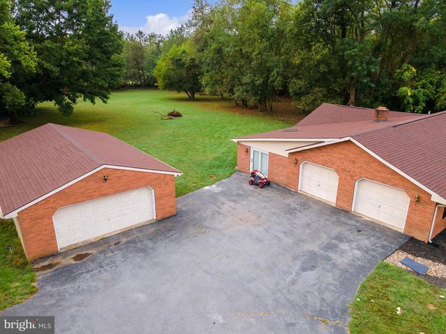 1414 KITCHENS ORCHARD, Falling Waters, WV 25419