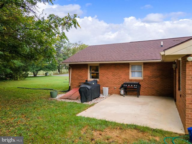 1414 KITCHENS ORCHARD, Falling Waters, WV 25419