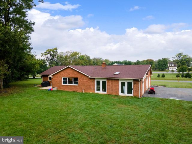 1414 KITCHENS ORCHARD, Falling Waters, WV 25419