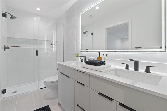 1900 Albury CV D, Austin, TX 78758