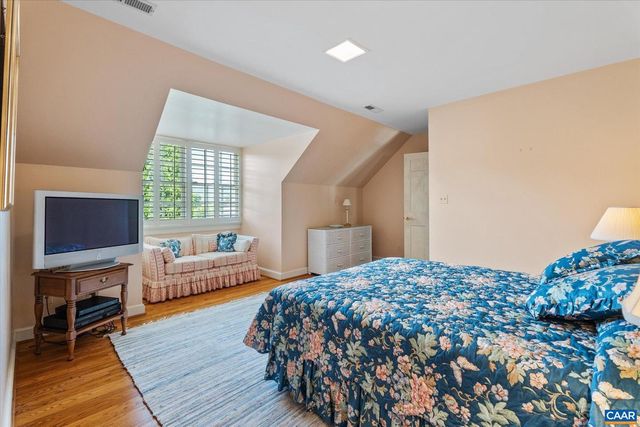 5190 SUGAR RIDGE RD, Crozet, VA 22932