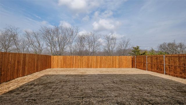 472 Lake Erie Drive, Princeton, TX 75407