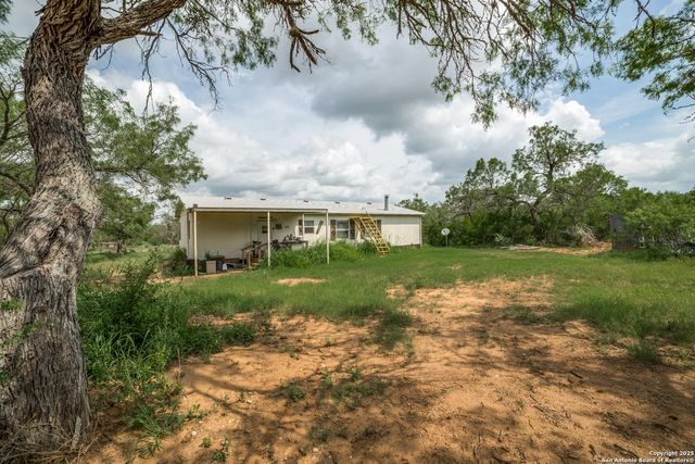 1062 County Road 122 Lot 4, Floresville, TX 78114