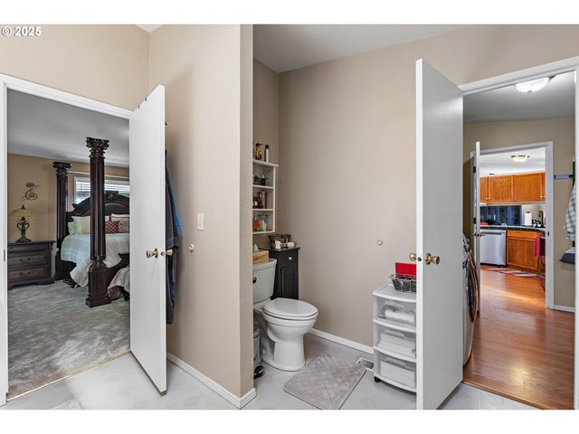 17969 S GRANT Dr, Oregon City, OR 97045
