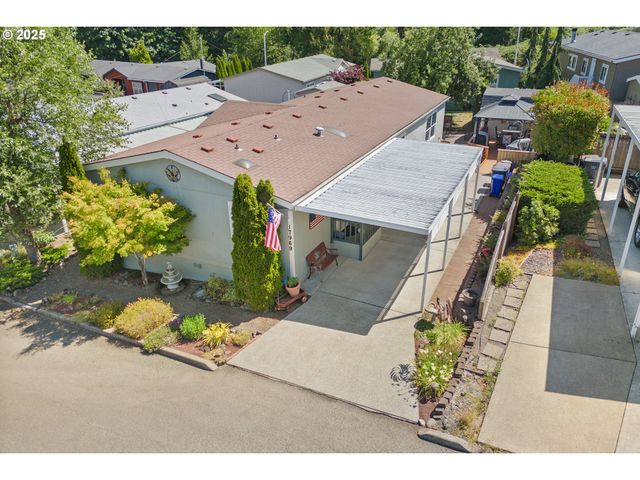 17969 S GRANT Dr, Oregon City, OR 97045