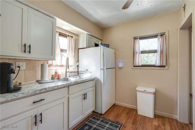 3076 N Turkeyfoot Road, Akron, OH 44319