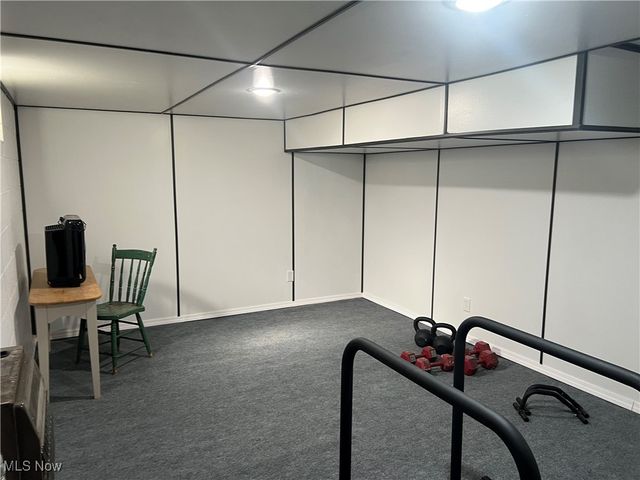 3076 N Turkeyfoot Road, Akron, OH 44319