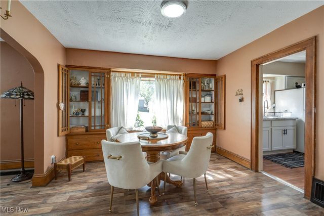 3076 N Turkeyfoot Road, Akron, OH 44319