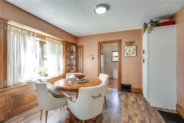 3076 N Turkeyfoot Road, Akron, OH 44319