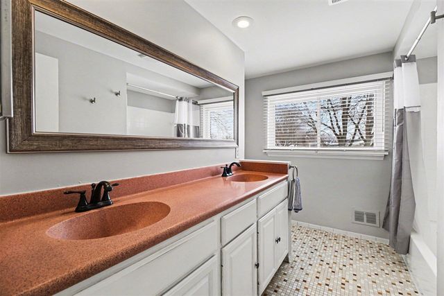 35755 Connecticut Drive, Sterling Heights, MI 48310