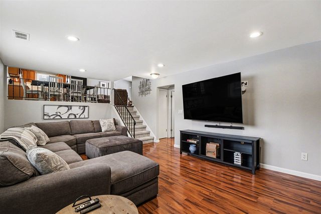 35755 Connecticut Drive, Sterling Heights, MI 48310