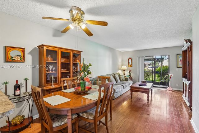 7094 Golf Colony Ct 104, Lake Worth, FL 33467