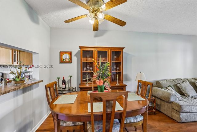 7094 Golf Colony Ct 104, Lake Worth, FL 33467
