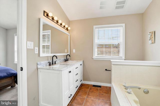 312 GALWAY DR, West Chester, PA 19380
