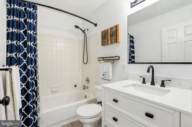 312 GALWAY DR, West Chester, PA 19380