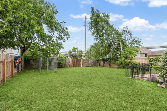 1206 Shearn Street, Houston, TX 77007