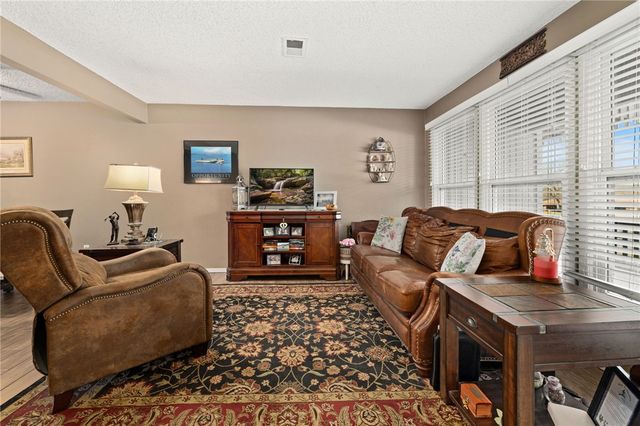 4 Annette Lane, Bella Vista, AR 72715