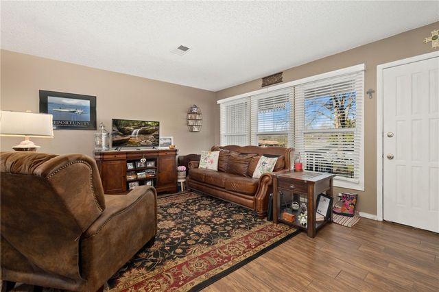 4 Annette Lane, Bella Vista, AR 72715