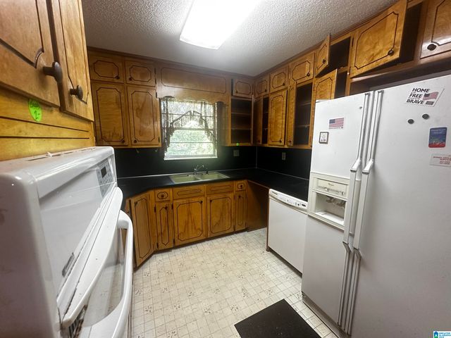 1108 MEADOW DRIVE, Gardendale, AL 35071