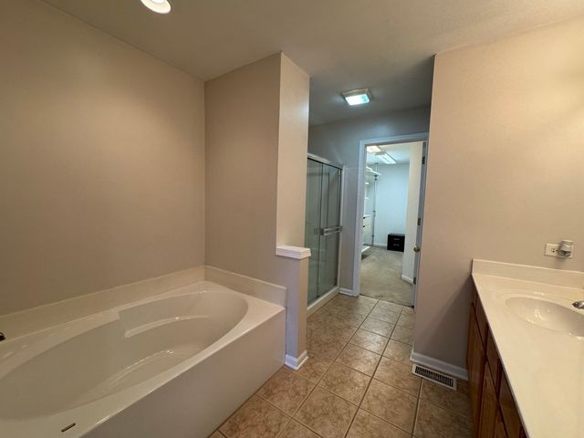 3029 Peachtree Circle, Aurora, IL 60502