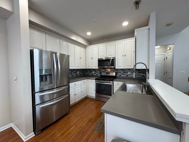 3029 Peachtree Circle, Aurora, IL 60502