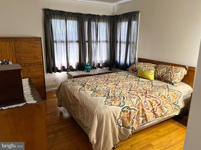 4912 SUNSET DR, Harrisburg, PA 17112