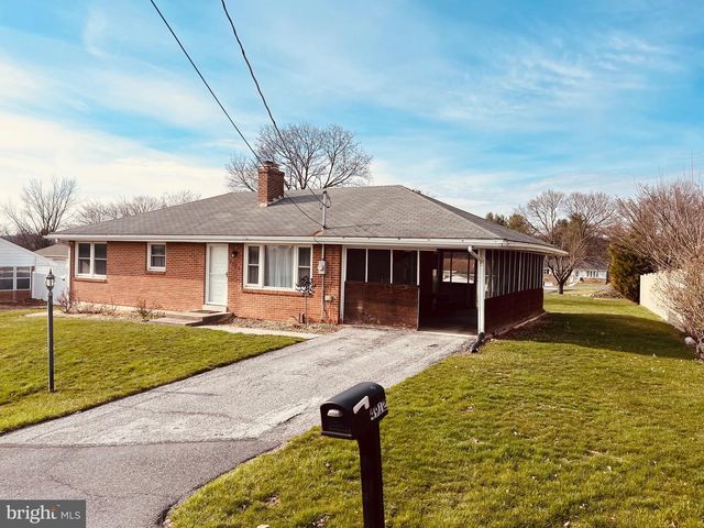 4912 SUNSET DR, Harrisburg, PA 17112