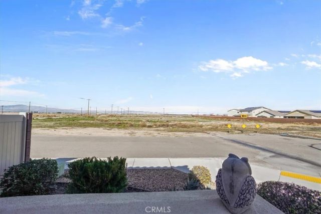 45061 Moccasin, Lancaster, CA 93536