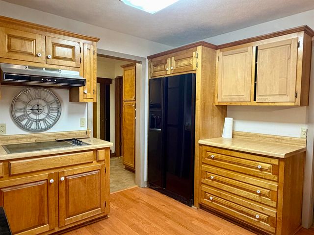 519 CLAYHILL DR, Selmer, TN 38375