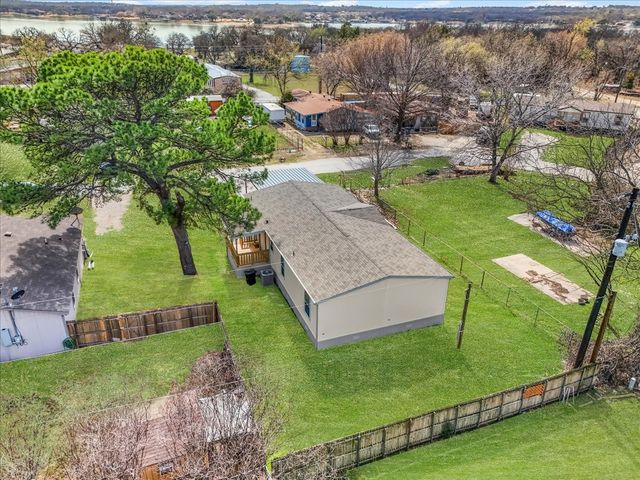 1208 Lindale Terrace, Pelican Bay, TX 76020