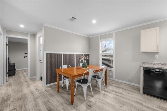 1208 Lindale Terrace, Pelican Bay, TX 76020