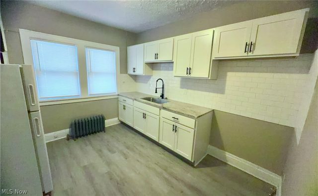 2201 Oakdale Road, Cleveland Heights, OH 44118