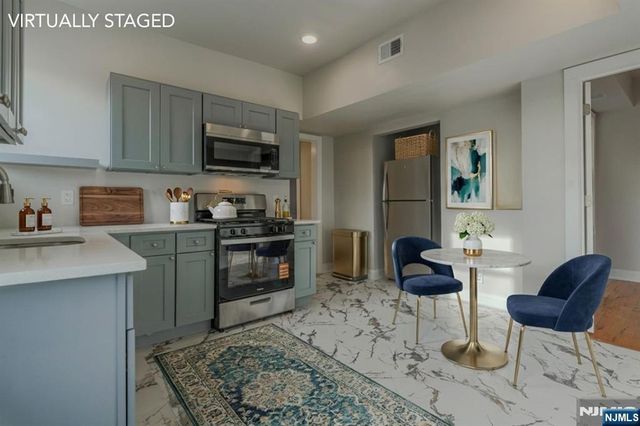 882 14th Street 2, Newark, NJ 07108