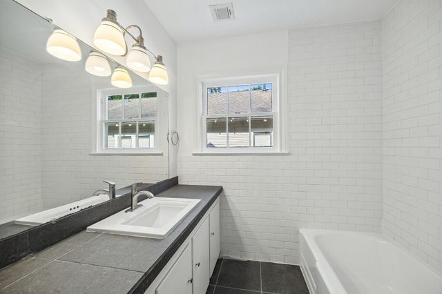 326 W 22nd Street, Houston, TX 77008
