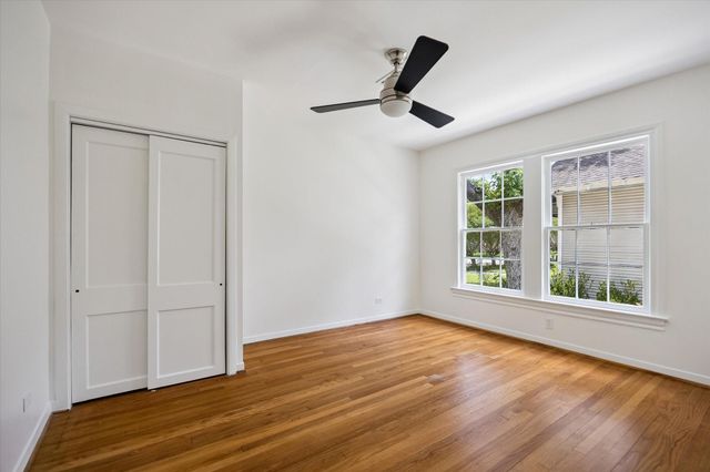 326 W 22nd Street, Houston, TX 77008