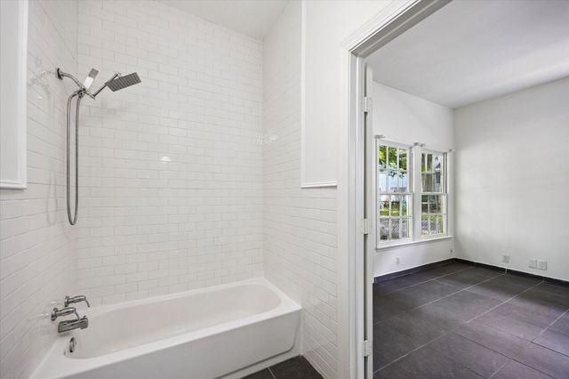 326 W 22nd Street, Houston, TX 77008