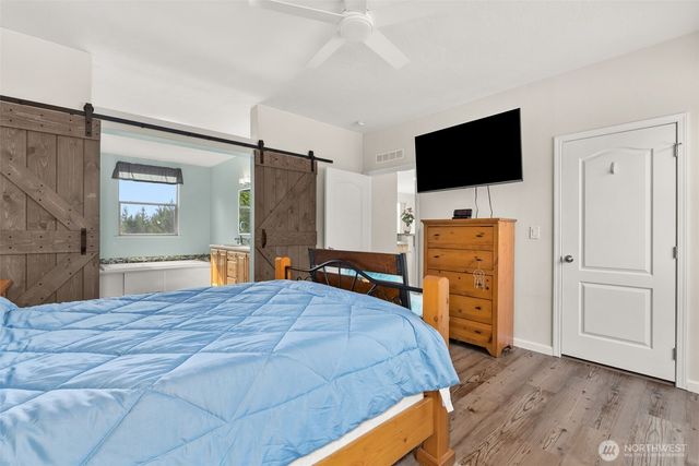 351 N Evening Star Lane, Hoodsport, WA 98548