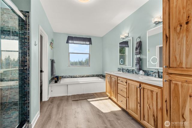 351 N Evening Star Lane, Hoodsport, WA 98548
