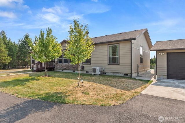 351 N Evening Star Lane, Hoodsport, WA 98548