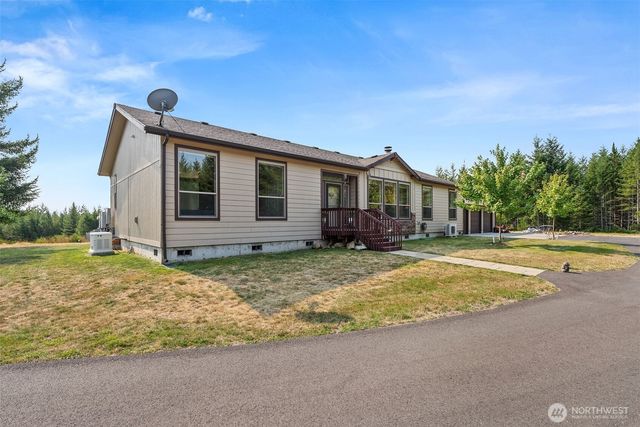 351 N Evening Star Lane, Hoodsport, WA 98548
