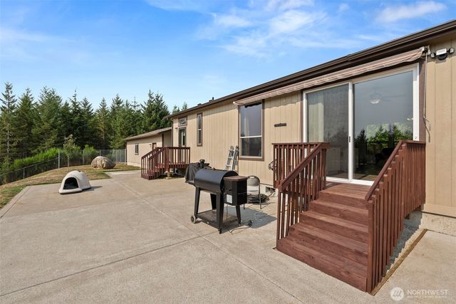 351 N Evening Star Lane, Hoodsport, WA 98548