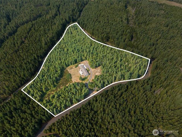 351 N Evening Star Lane, Hoodsport, WA 98548